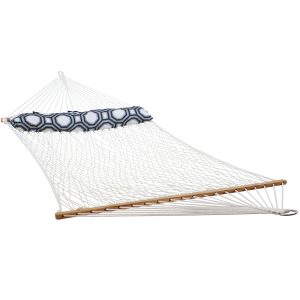Sunnydaze 2-Person Polyester Patio Spreader Bar Rope Hammock with Pillow